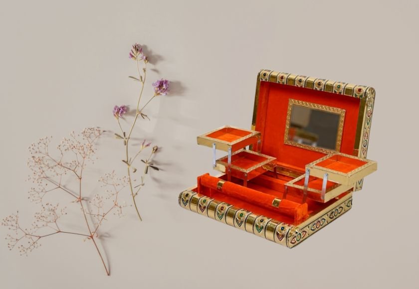 Meenakari Zaveri Box